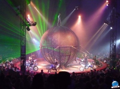 article_cirquegruss2011_02