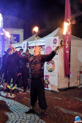 Copyright : Zoom Sur Lille / Urban Trail de Lille - Le village départ - Cracheur de feu
