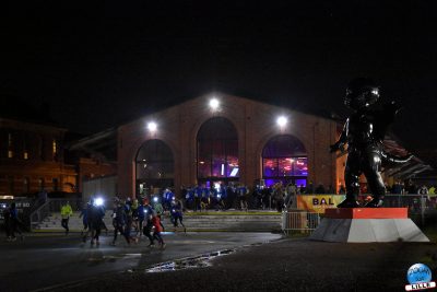 Copyright : Zoom Sur Lille / Urban Trail de Lille - Coureurs & marcheur dans la cour de la Gare Saint Sauveur