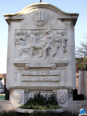 Copyright : Zoom Sur Lille / Monument aux victimes des 18 Ponts