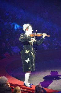 Cirque Arlette Gruss 2016 59        