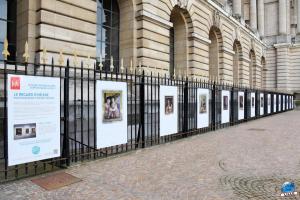 Exposition "Le Regard d'Hélène" dans la ville - 01