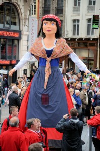 parade_geants2015_115