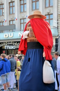 parade_geants2015_18