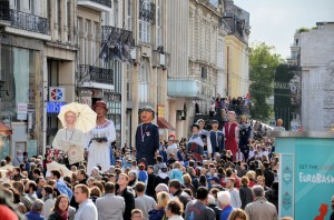 parade_geants2015_70