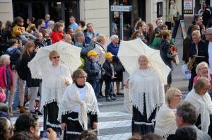 parade_geants2015_75