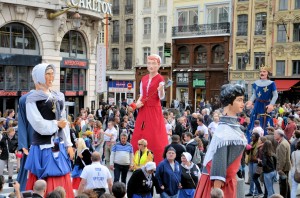 parade_geants2015_83