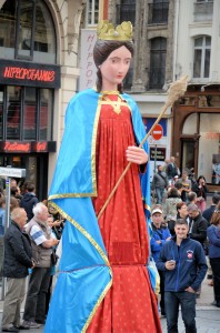 parade_geants2015_96