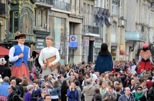 parade_geants2015_97