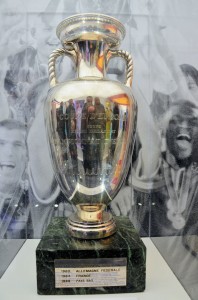 Tournée du Trophée UEFA EURO 2016 12      
