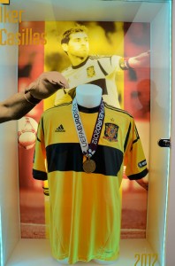Tournée du Trophée UEFA EURO 2016 13      