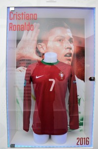 Tournée du Trophée UEFA EURO 2016 15      
