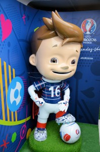 Tournée du Trophée UEFA EURO 2016 28      